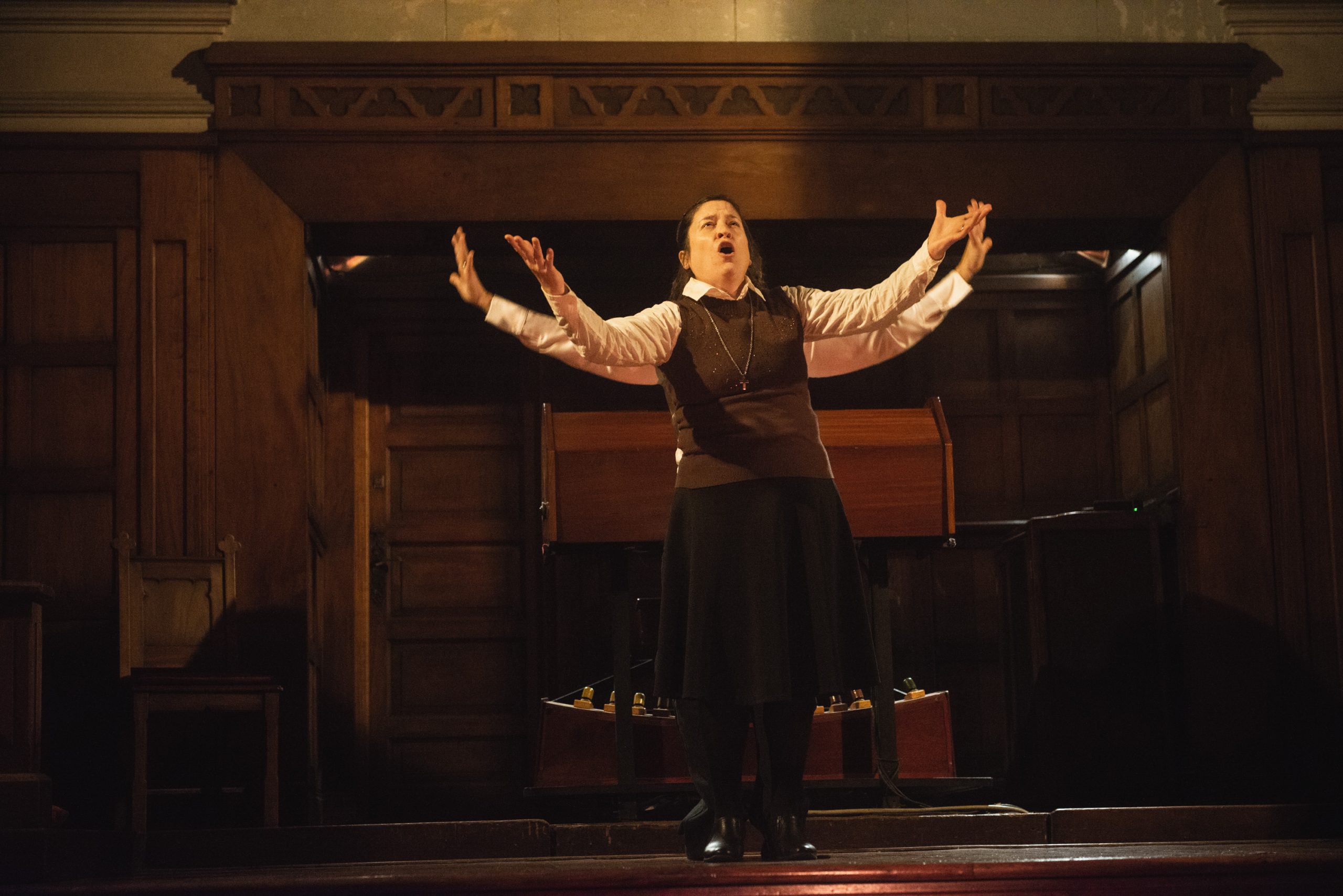 La rota virtud: el teatro como salida frente a las violencias en espacios de fe.